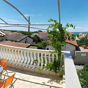 https://sunset-apartment-nin.hotelinzadar.com